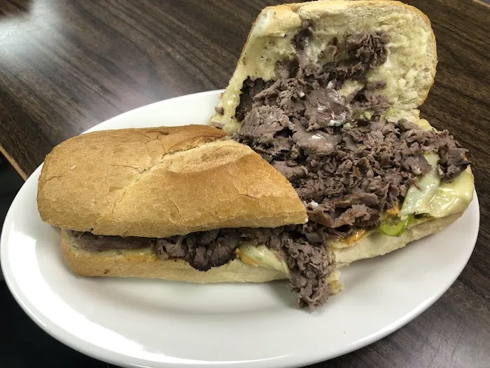 Fu Long Deli and Grocery Picture 4