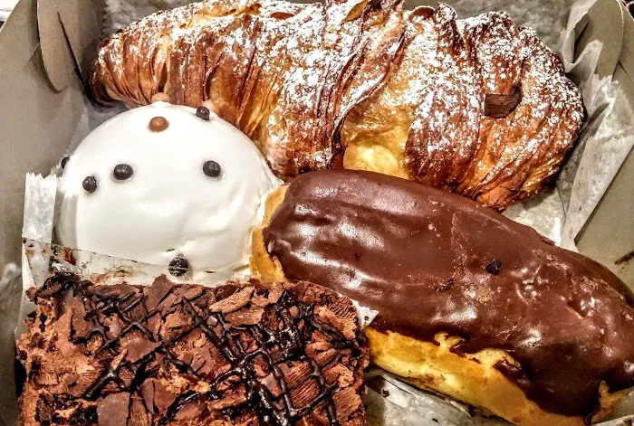 Lulu's Bakery Picture 9