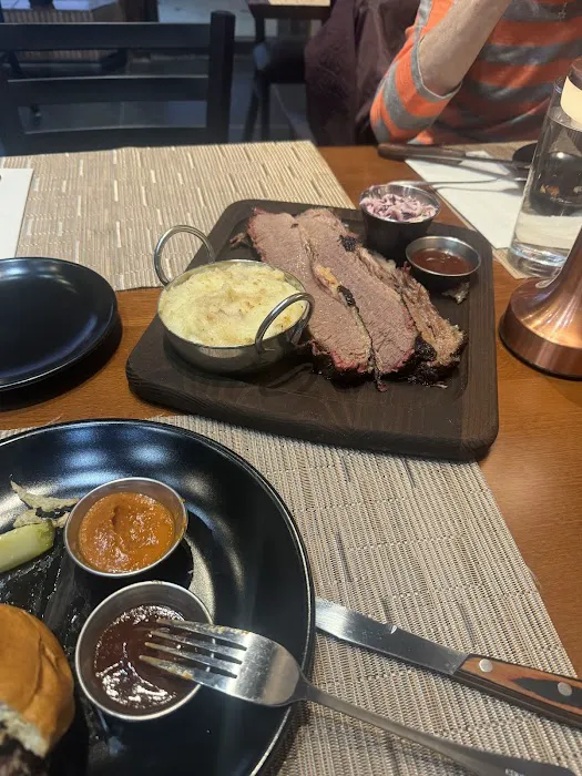 Chief Smokehouse Picture 5