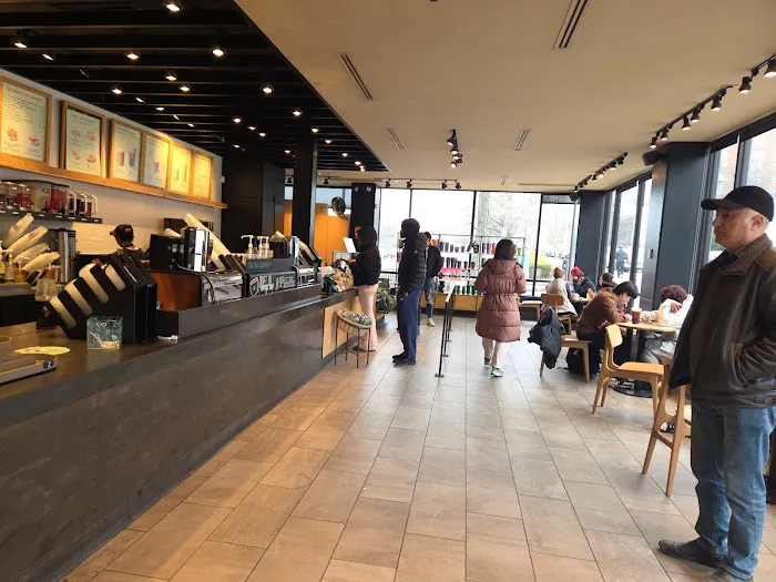 Starbucks Picture 4