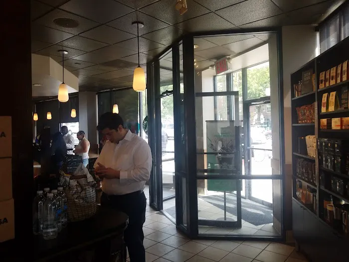Starbucks Picture 2