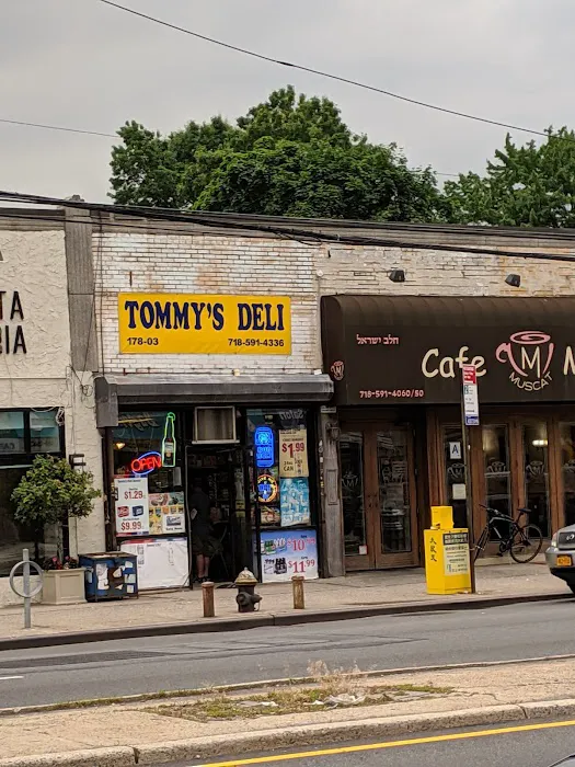 Tommy's Deli Picture 7
