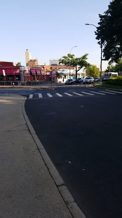 Fresh Meadows Deli & Grocery Picture 7