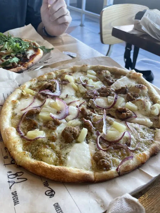 Blaze Pizza Picture 9