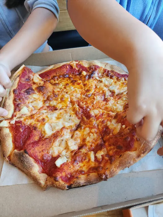 Blaze Pizza Picture 3
