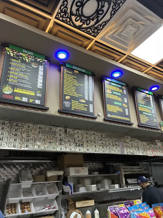 Addiction Juice Bar & Grill Picture 1
