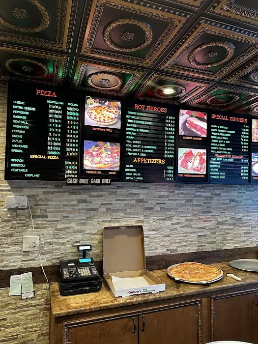 Romeo's Pizzeria Picture 7