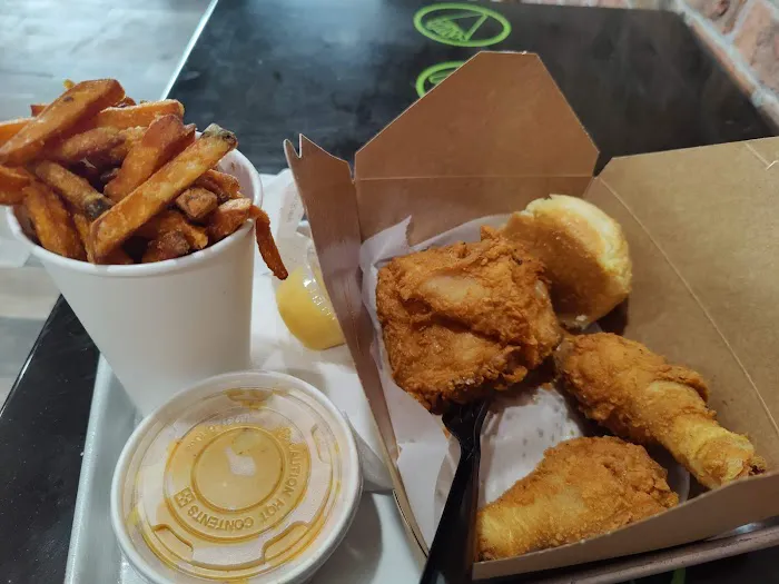 Chicken N Shakes Picture 3