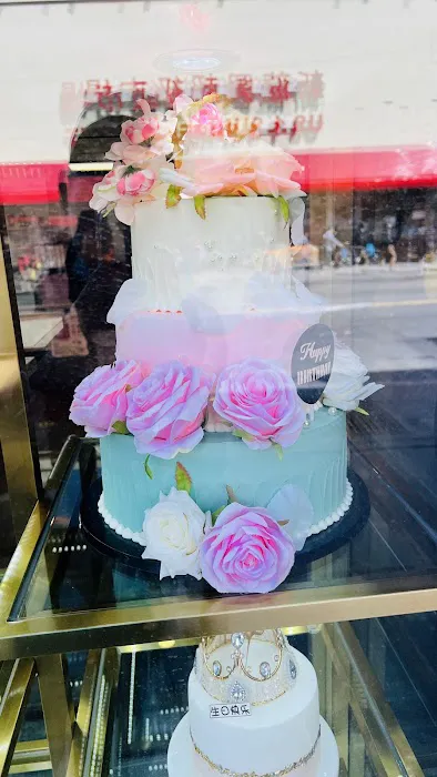 Rainbow Bakery Picture 5