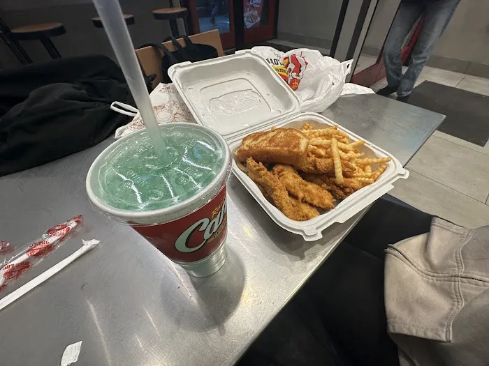 Raising Cane's Chicken Fingers Picture 1