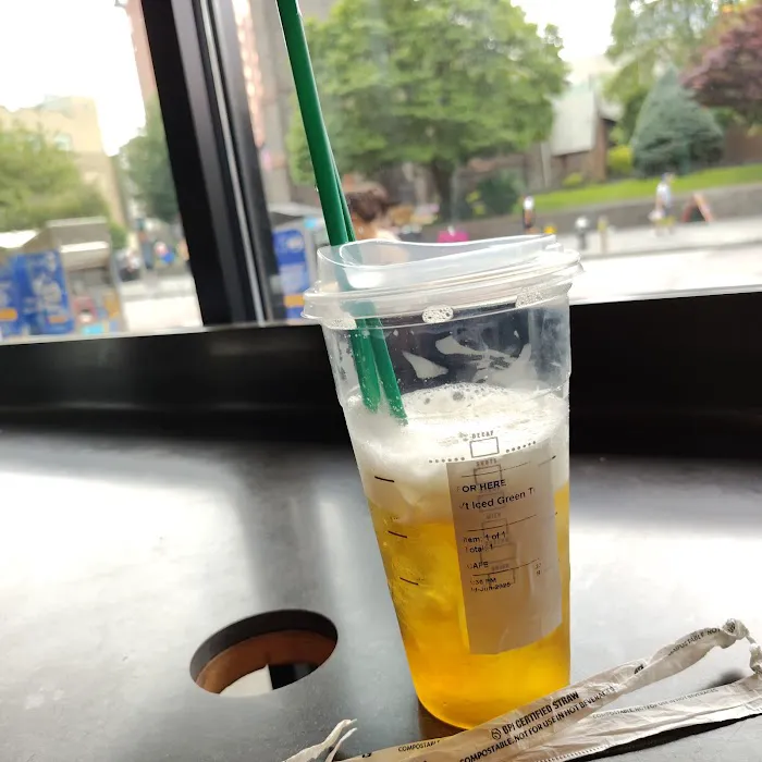 Starbucks Picture 6