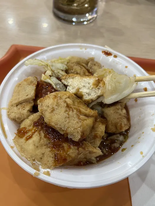New York Food Court Picture 7