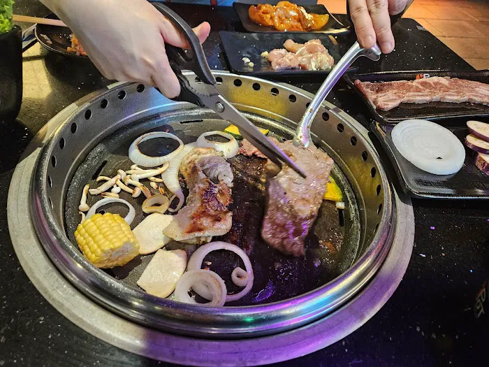 KPOT Korean BBQ & Hot Pot Picture 3