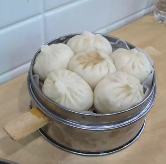 Lee & Bai Chinese noodles and buns Picture 8