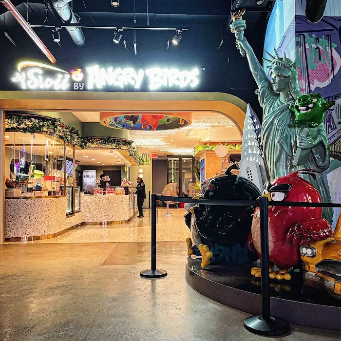 iSwii by Angry Birds Retail Cafe Picture 8