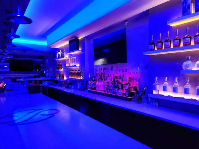 Secrets Lounge Picture 4