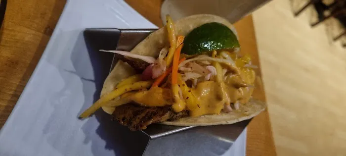 TAQUERIA LAS CHELAS Picture 2