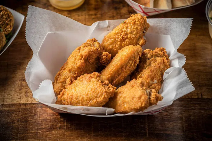 Texas Hot Chicken and Wings Picture 3