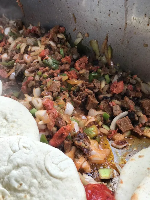 Rana’s Halal Food Cart Picture 4