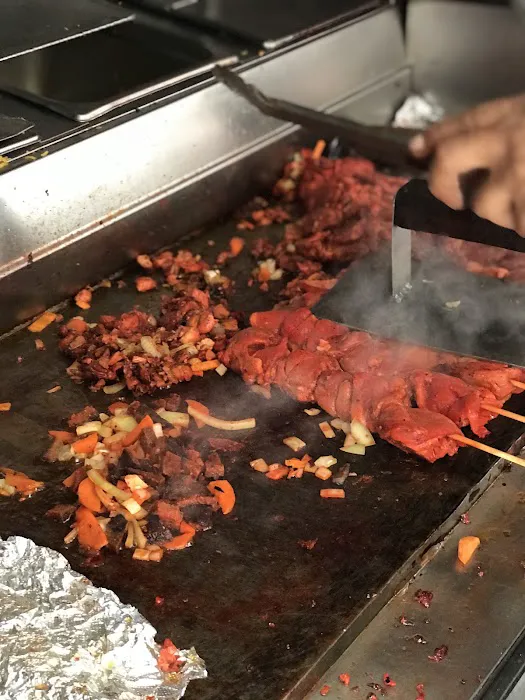 Rana’s Halal Food Cart Picture 10