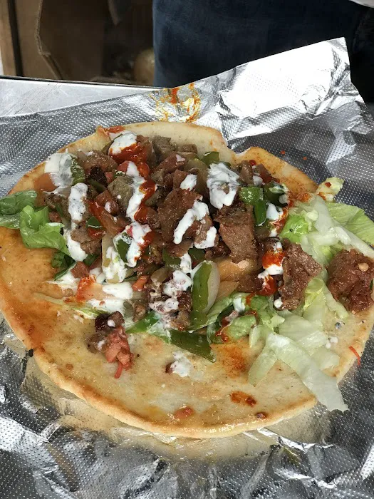 Rana’s Halal Food Cart Picture 6