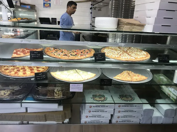 Supreme pizza NY Picture 1