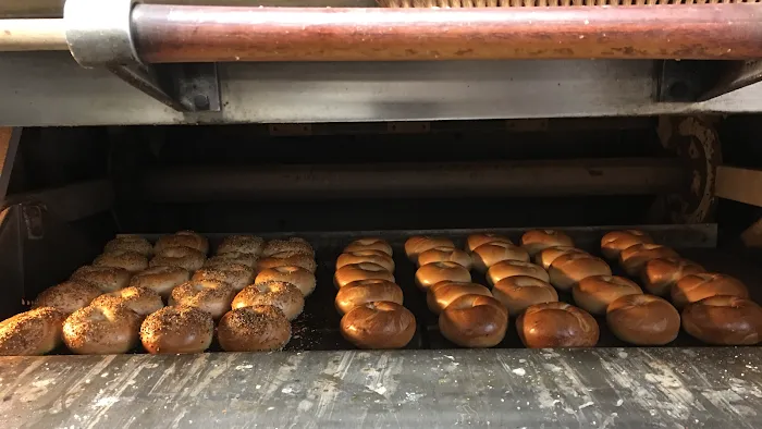 Baker's Dozen Bagels Picture 1
