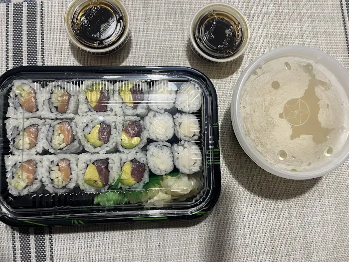 New Metro Sushi Cafe Picture 10