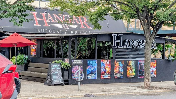 Hangar 11 Burgers & Brews Picture 4
