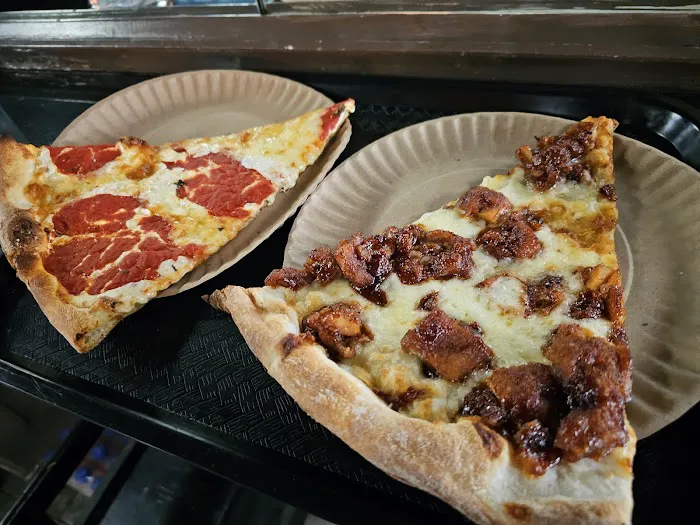 La Rondine Pizza Picture 8