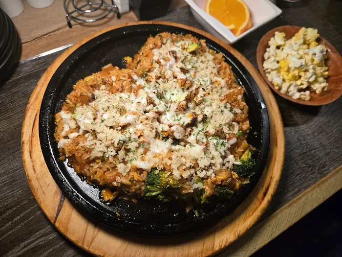 Hongdae Korean restaurant Picture 2