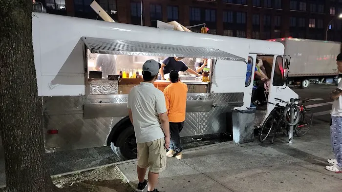 Tacos Bravos Picture 7