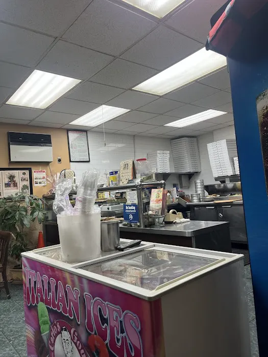 Denise Pizzeria & Italian Restaurant III Picture 7
