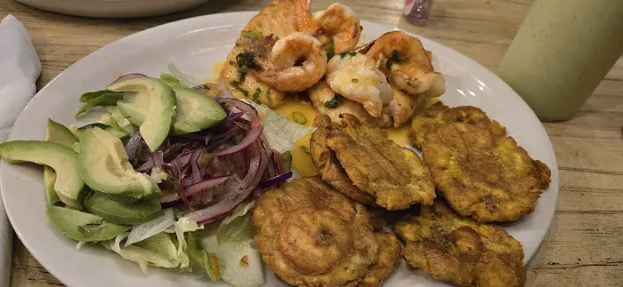 Tropical Restaurant Picture 1