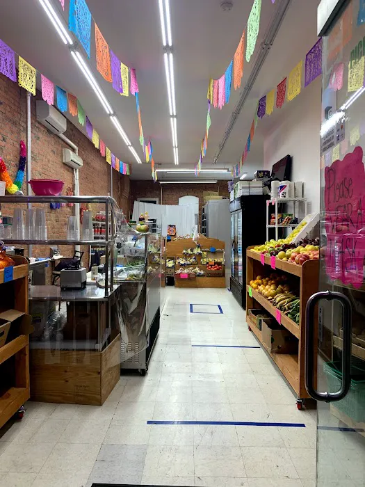 Fruteria & grocery 75th st Picture 4