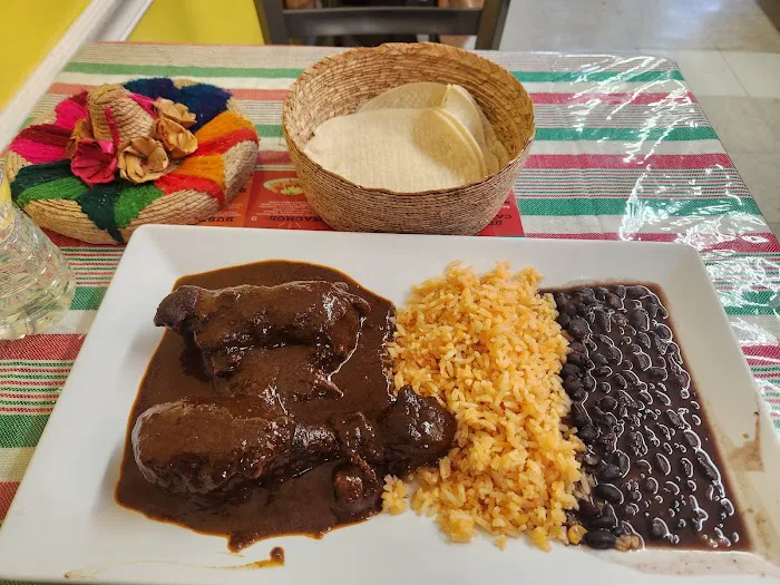 La Comadre Picture 9