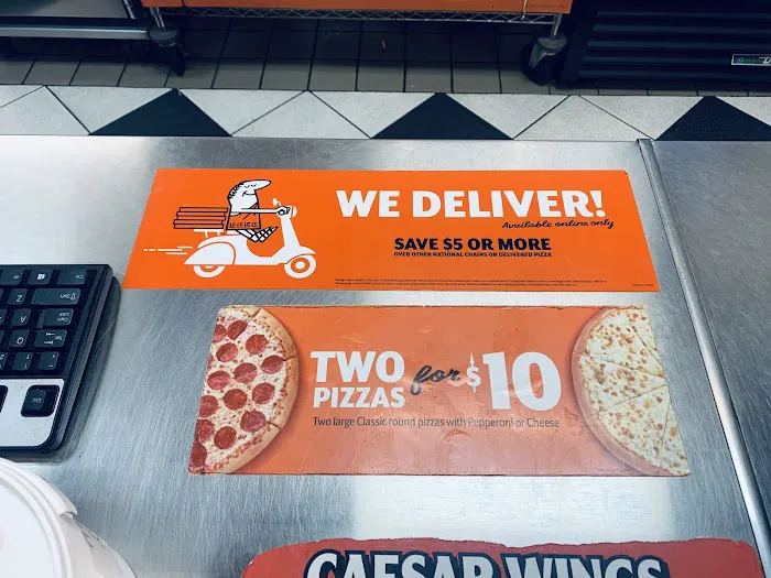 Little Caesars Pizza Picture 6