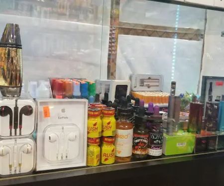 UYA DELI & GROCERIES
