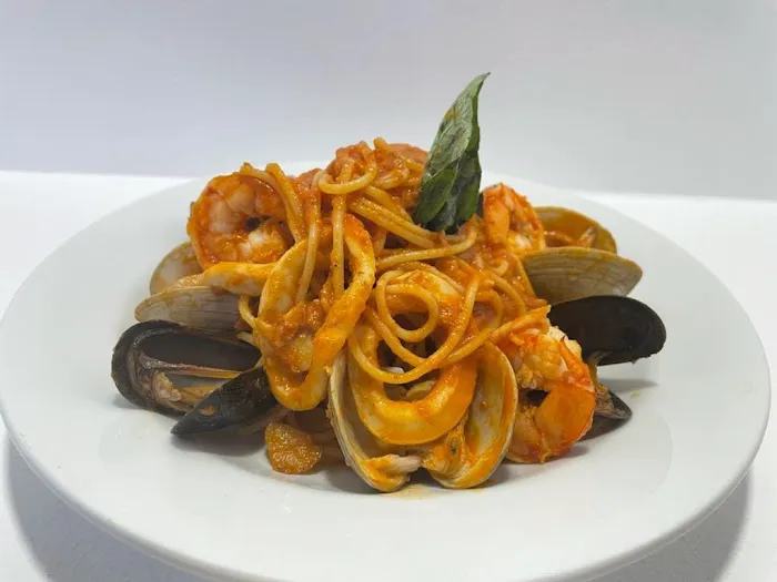 Mami Leo's Restaurant Picture 3
