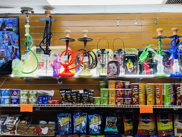 Family Grocery , Deli & Smoke shop Picture 7