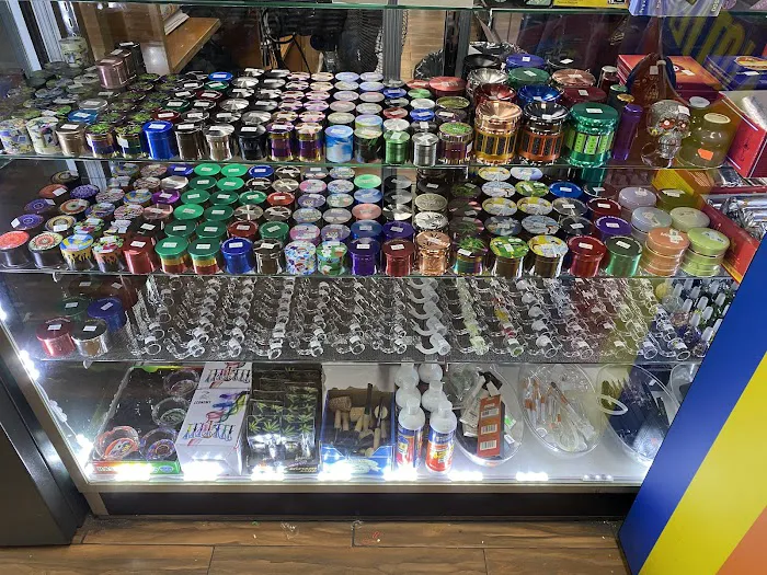 Family Grocery , Deli & Smoke shop Picture 8