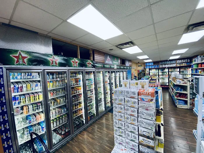 Family Grocery , Deli & Smoke shop Picture 9