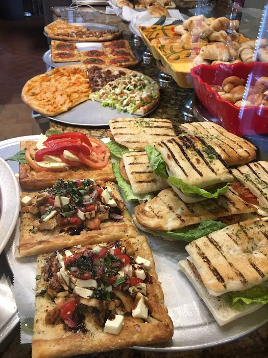 Angela's Pizzeria Picture 10