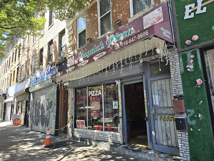 Angela's Pizzeria Picture 3