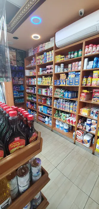 Aaron's Deli & Grill Picture 6