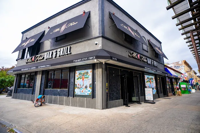 Mr. Fire Bar & Grill Picture 9