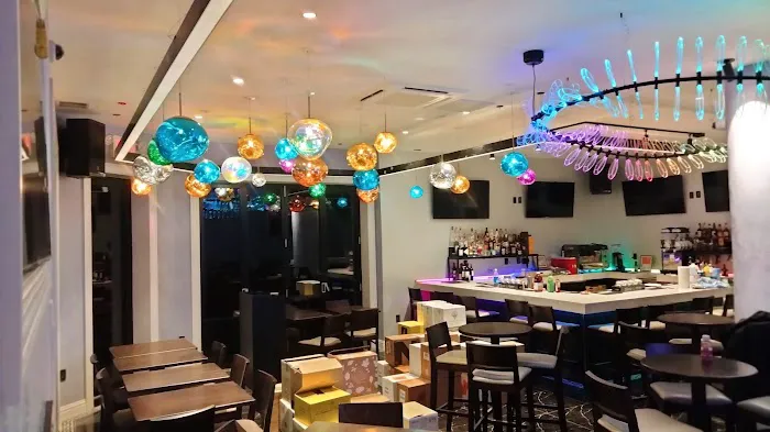 Tropix Lounge Picture 6