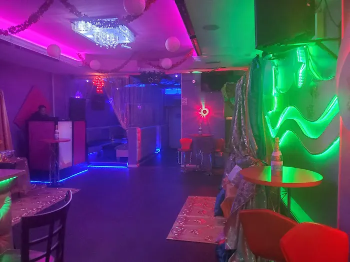 Island Mix Restaurant Bar & Lounge Picture 4