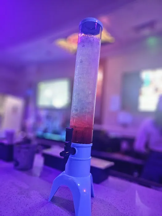 Epic Lounge Picture 8