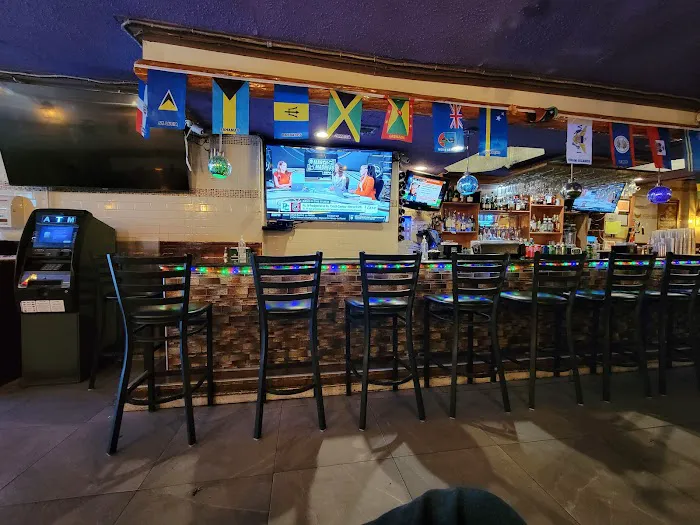 GT Kingston Karaoke Bar Picture 3